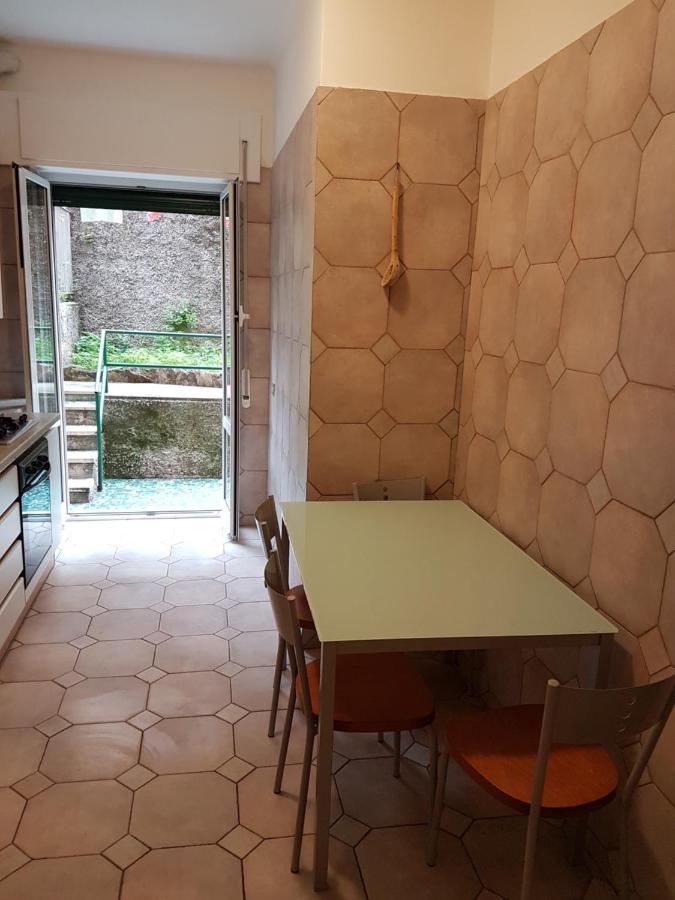 Apartamento La Casa Di Ari Vicinissimo Ospedale Gaslini Genova Exterior foto